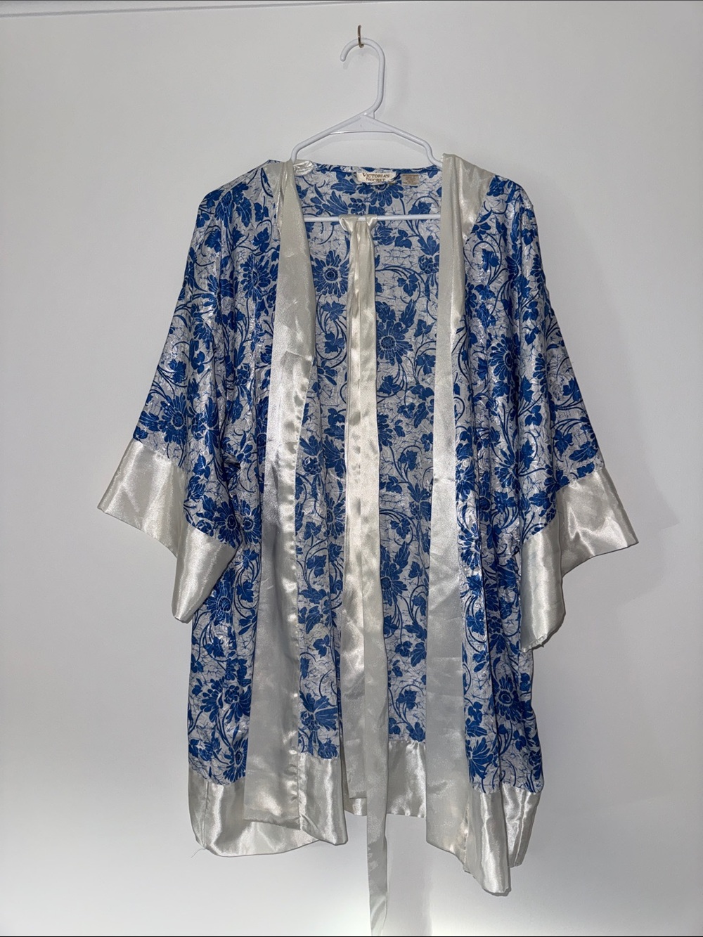 Victoria’s Secret Vintage Blue Floral Satin Kimono Robe with Ivory Trim